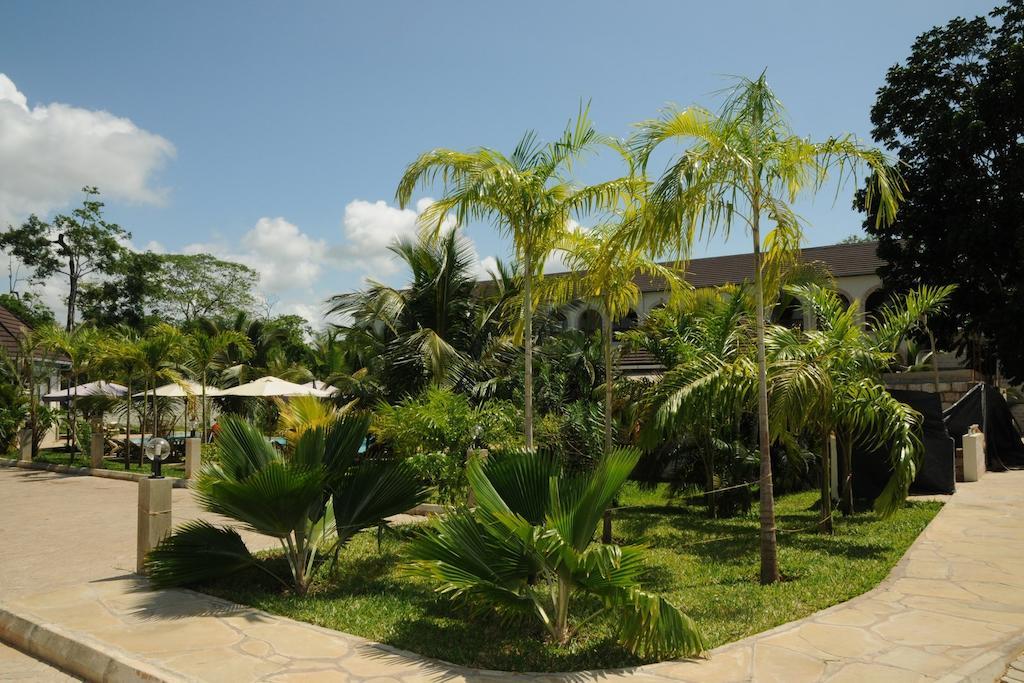 דיאני ביץ' Lotfa Resort Diani מראה חיצוני תמונה